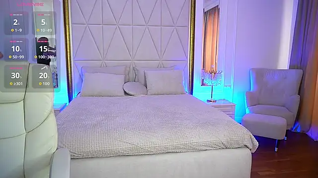 Snapshot of EliseVelour chatting on 04-28-26, 12:43 EliseVelour online show from 04-28-26, 12:43