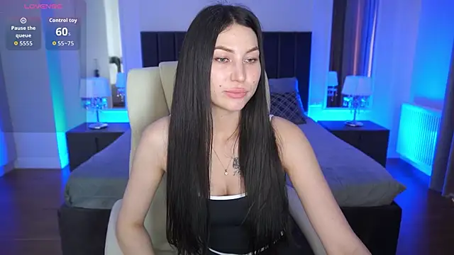 Snapshot of EliseVelour chatting on 05-21-26, 12:45 EliseVelour online show from 05-21-26, 12:45