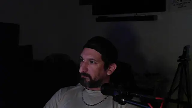 Snapshot of DevilPup75_ chatting on 09-09-25, 11:21 DevilPup75  online show from 09-09-25, 11:21