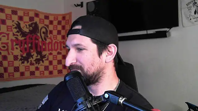 Snapshot of DevilPup75_ chatting on 09-12-25, 03:28 DevilPup75  online show from 09-12-25, 03:28