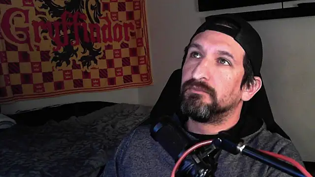 Snapshot of DevilPup75_ chatting on 10-06-25, 03:48 DevilPup75  online show from 10-06-25, 03:48
