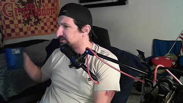Snapshot of DevilPup75_ chatting on 10-24-25, 08:00 DevilPup75  online show from 10-24-25, 08:00