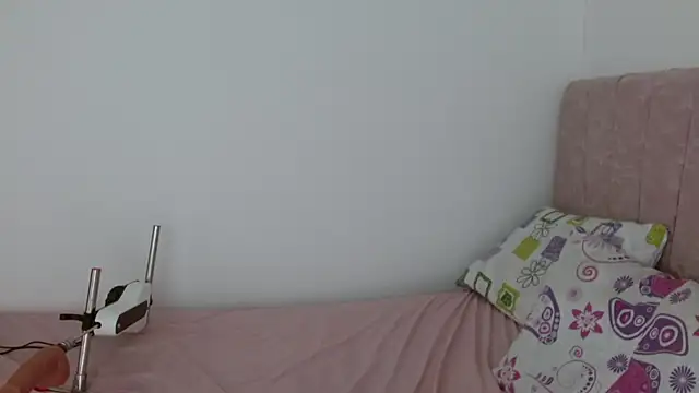 Snapshot of Tiiana chatting on 07-15-26, 09:09 Tiiana online show from 07-15-26, 09:09