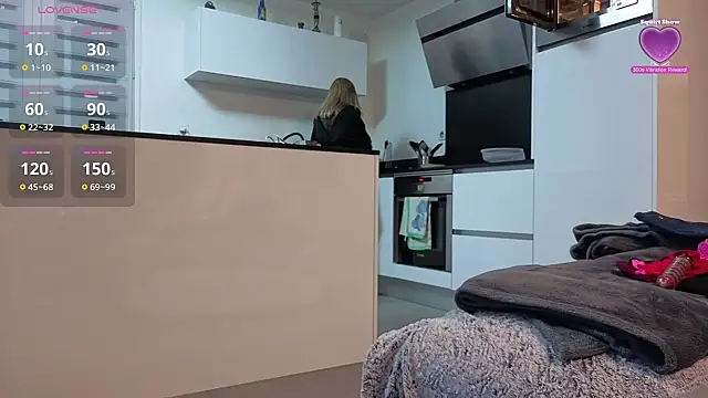 bellemasquer online show from 09-23-25, 07:28