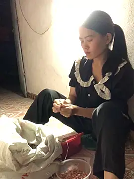 Snapshot of Maymay97 chatting on 10-19-25, 11:22 Maymay97 online show from 10-19-25, 11:22