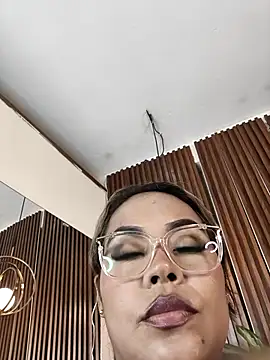 EmilyDuran  online show from 10-09-25, 02:53