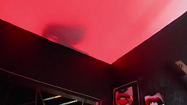 EmilyDuran  online show from 04-11-26, 07:45