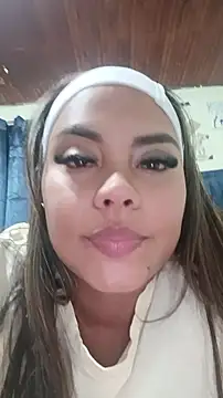 Snapshot of EmilyDuran_ chatting on 07-14-26, 09:20 EmilyDuran online show from 07-14-26, 09:20