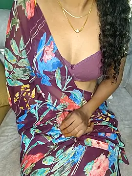 Tamilpallavi online show from 11-18-25, 03:16