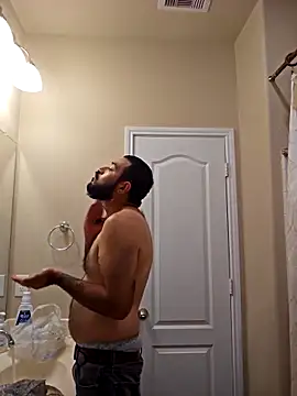 Lb228w online show from 10-30-25, 02:24