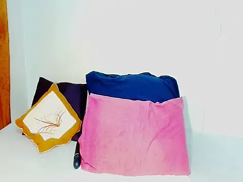 Love-Racheal75 online show from 02-18-26, 11:50