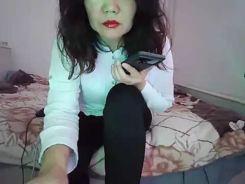 sakuradelreina online show from 12-19-25, 03:57