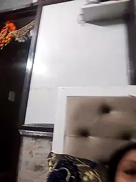 Soniya Roy online show from 10-23-25, 02:49