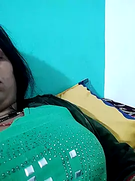 Soniya Roy online show from 02-18-26, 01:45