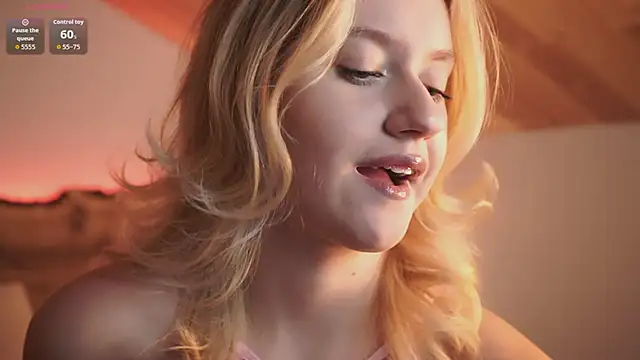 Nerissa xo online show from 11-16-25, 08:36