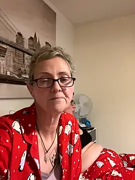 Curvy-Jinx online show from 12-14-25, 08:35