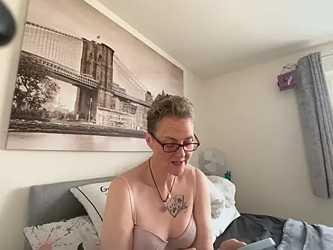 Curvy-Jinx online show from 03-03-26, 11:38