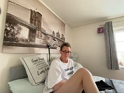 Curvy-Jinx online show from 03-16-26, 12:42