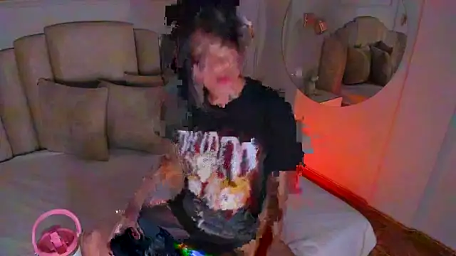 mia kisses2 online show from 10-26-25, 03:23