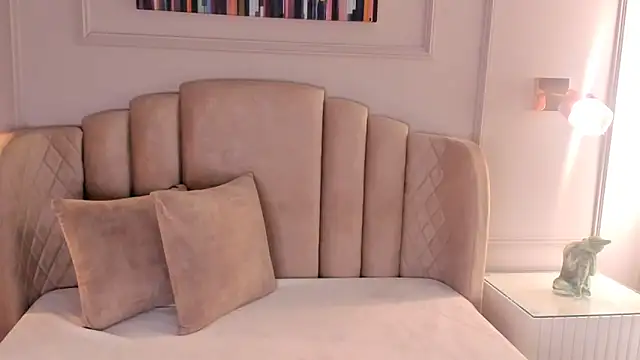 mia kisses2 online show from 11-27-25, 02:13