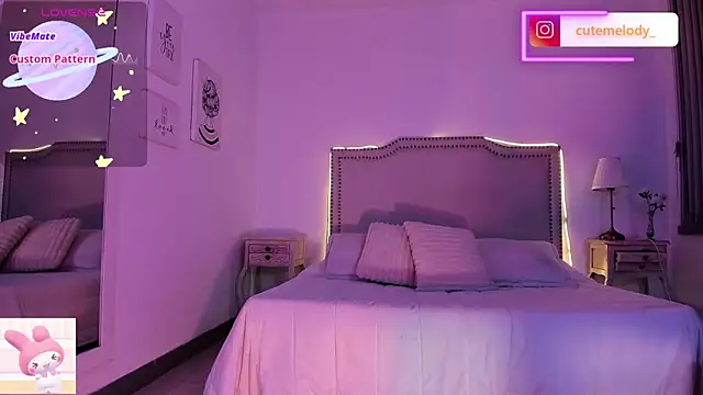 Melody-chers online show from 10-24-25, 04:09