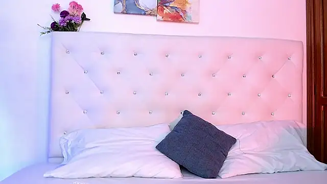 molly curvyhot online show from 11-28-25, 01:14