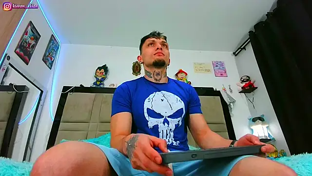 Snapshot of Kieran_kian chatting on 07-23-26, 06:33 Kieran kian online show from 07-23-26, 06:33