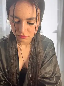 Sofi Leal online show from 02-07-26, 12:20