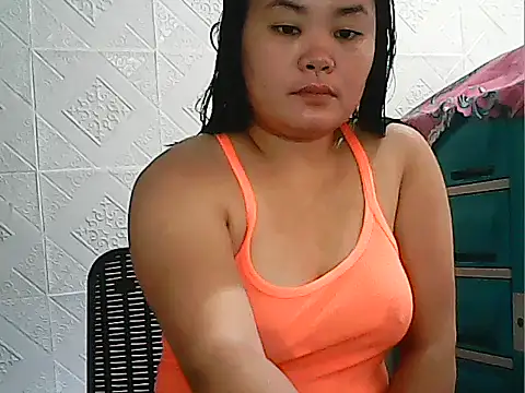 Snapshot of CreamyPussy4uxx chatting on 05-21-26, 12:28 CreamyPussy4uxx online show from 05-21-26, 12:28