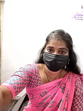 Snapshot of tamil_Sigappu_Roja chatting on 11-17-25, 12:44 tamil Sigappu Roja online show from 11-17-25, 12:44