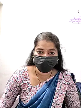 Snapshot of tamil_Sigappu_Roja chatting on 02-13-26, 01:01 tamil Sigappu Roja online show from 02-13-26, 01:01