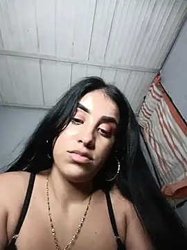 Snapshot of Bigtiti01 chatting on 06-19-26, 02:38 Bigtiti01 online show from 06-19-26, 02:38
