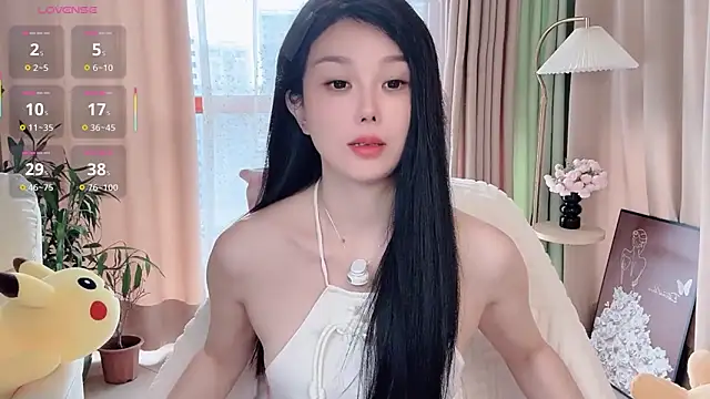 Xiatian520  online show from 10-28-25, 05:55