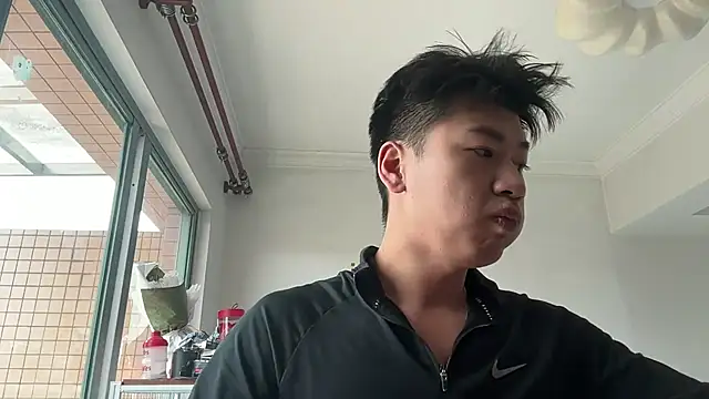 Snapshot of heywilliam chatting on 10-23-25, 02:22 heywilliam online show from 10-23-25, 02:22