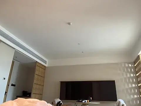 Snapshot of heywilliam chatting on 11-12-25, 01:39 heywilliam online show from 11-12-25, 01:39