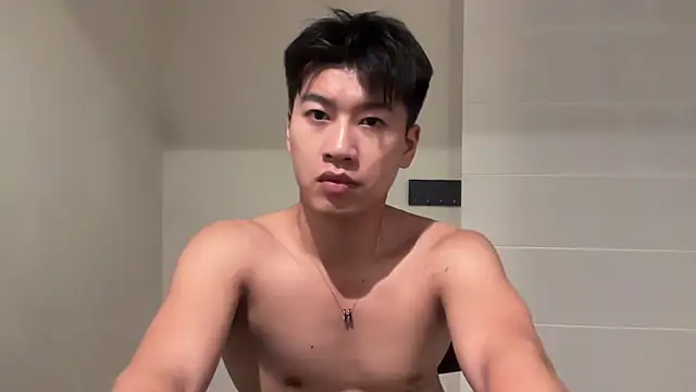 Snapshot of heywilliam chatting on 05-19-26, 05:52 heywilliam online show from 05-19-26, 05:52