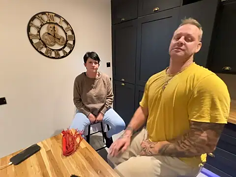 backdoorgalore4you online show from 04-04-26, 09:01