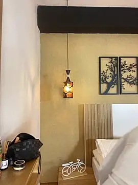 Camila Bustamante online show from 09-25-25, 03:05