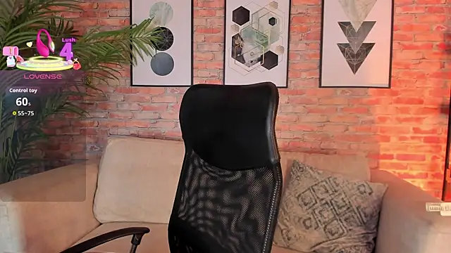 Camila Bustamante online show from 04-08-26, 07:25