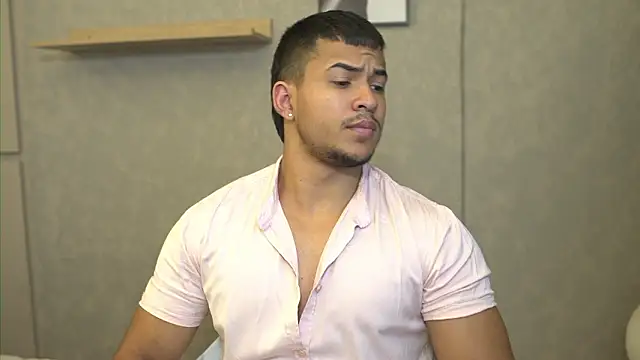 Snapshot of Thiago_Valente chatting on 02-28-26, 04:52 Thiago Valente online show from 02-28-26, 04:52