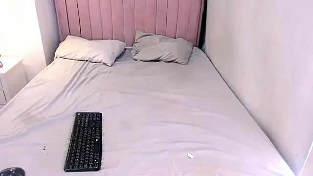 CandySays online show from 11-19-25, 11:54