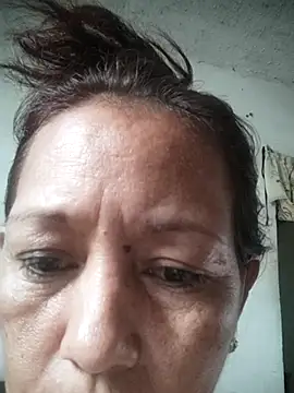 Snapshot of marinita13 chatting on 09-25-25, 10:02 marinita13 online show from 09-25-25, 10:02