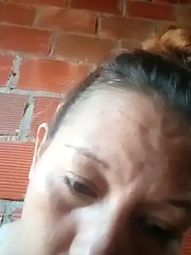 Snapshot of marinita13 chatting on 04-27-26, 10:19 marinita13 online show from 04-27-26, 10:19