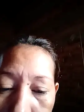 Snapshot of marinita13 chatting on 04-29-26, 01:04 marinita13 online show from 04-29-26, 01:04