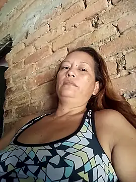 Snapshot of marinita13 chatting on 05-05-26, 01:08 marinita13 online show from 05-05-26, 01:08