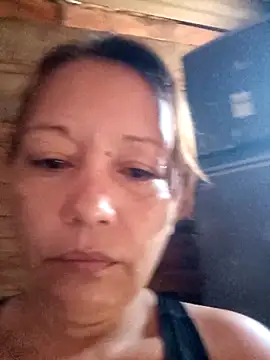 Snapshot of marinita13 chatting on 05-06-26, 01:27 marinita13 online show from 05-06-26, 01:27