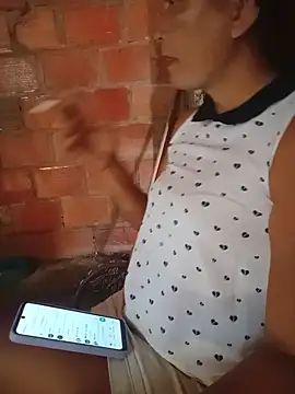 Snapshot of marinita13 chatting on 05-16-26, 02:16 marinita13 online show from 05-16-26, 02:16