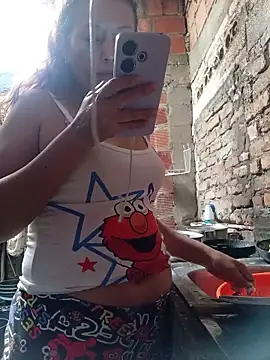 Snapshot of marinita13 chatting on 06-05-26, 03:29 marinita13 online show from 06-05-26, 03:29