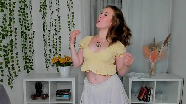 Snapshot of LanaRoselle chatting on 06-24-26, 03:33 LanaRoselle online show from 06-24-26, 03:33
