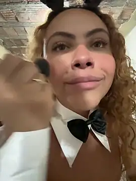 Snapshot of Chloe_Leaozinho chatting on 04-02-26, 07:11 Chloe Leaozinho online show from 04-02-26, 07:11